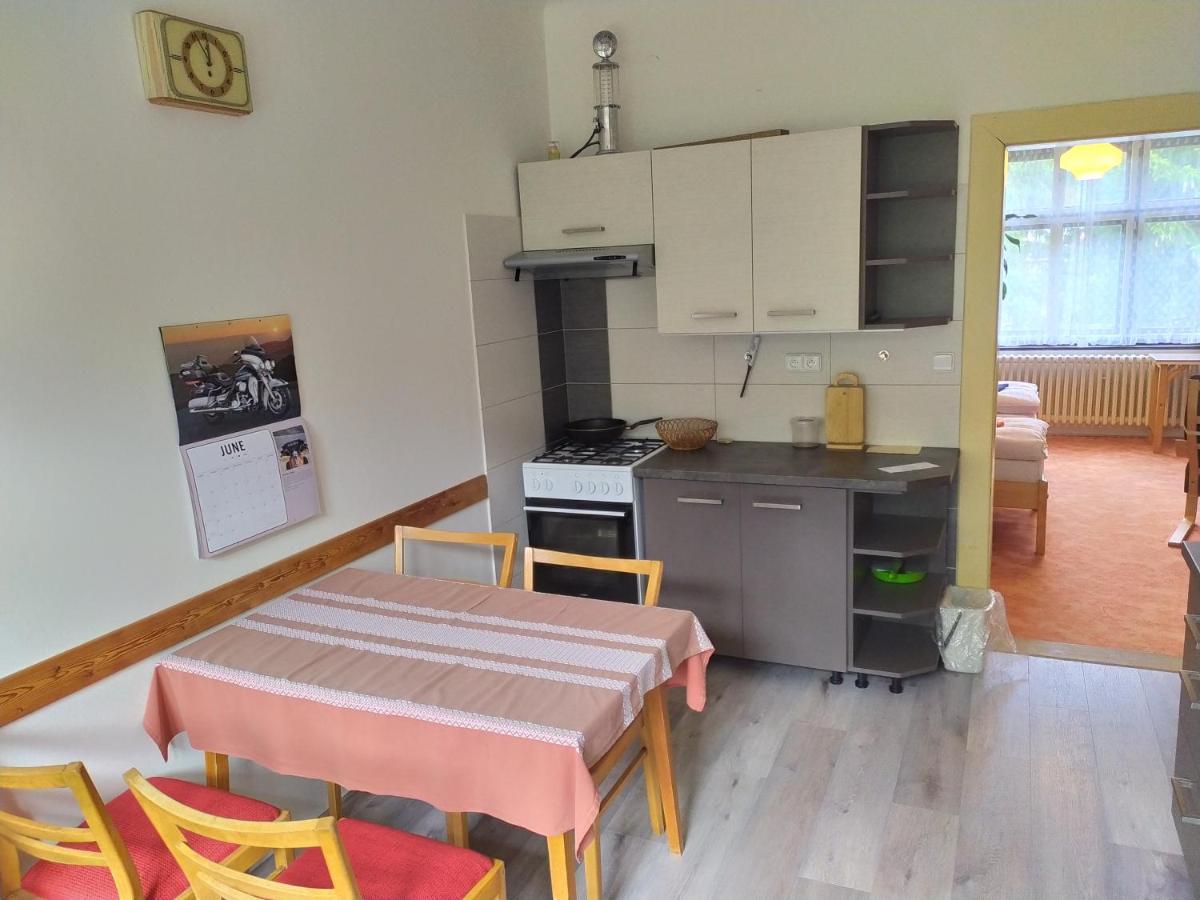 Pension 21 Прага Экстерьер фото