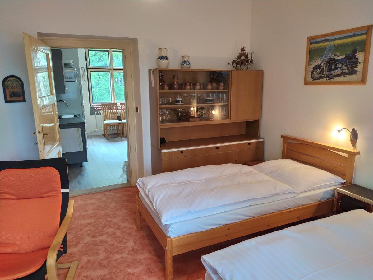Pension 21 Прага Экстерьер фото