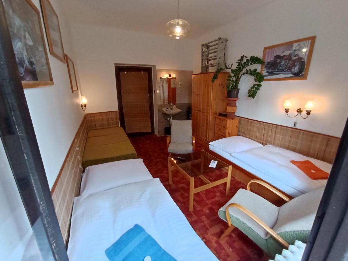 Pension 21 Прага Экстерьер фото